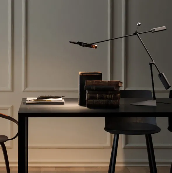 Halley lampada da tavolo di design